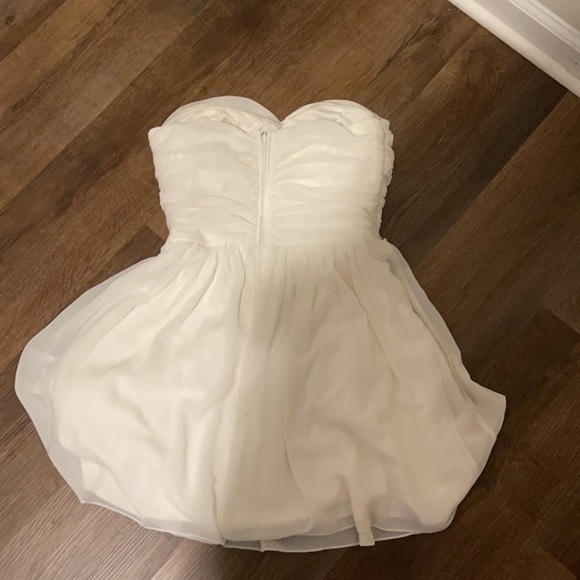 strapless white dress - Picture 4 of 4